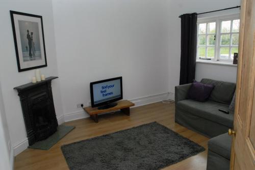 Greysfield Cottage - image 2