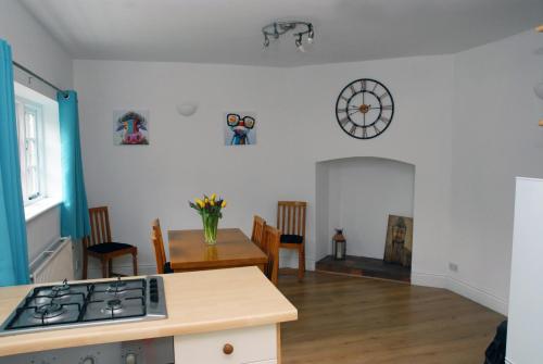 Greysfield Cottage - image 3