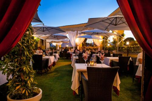 Los Arcos in Pusat Bandar Nerja