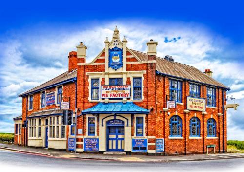 Mad O'Rourke's Pie Factory