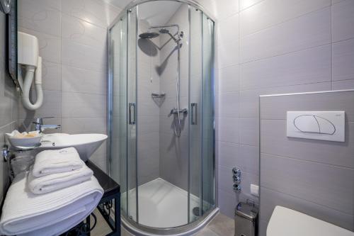 Hotel Domino - image 13