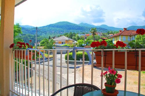 Erkély/terasz, Apartments Kolmanic, sea view, free privat parking in Poljane