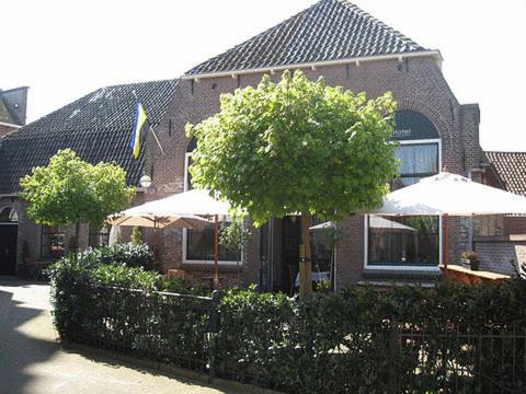 . Auberge aan het Hof