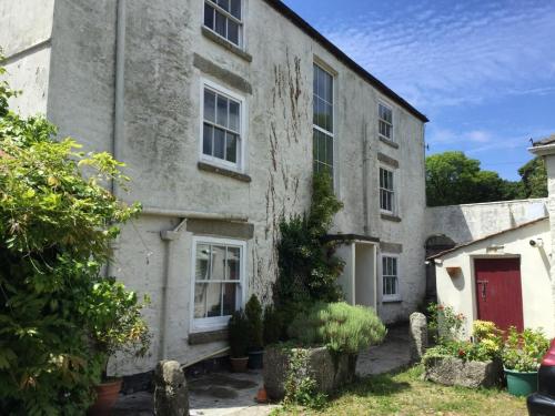 Wall Farm Sleeps Up To 14 Near St Ives Bay, Hayle, Cornwall