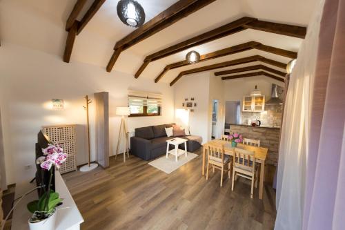  Apartman Maja, Unterkunft in Otočac