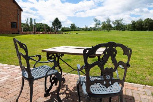 The Stratford Park Hotel & Golf Club - main image