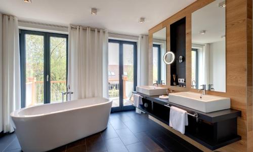 Hotel Strandhaus - Boutique Resort & Spa - main image