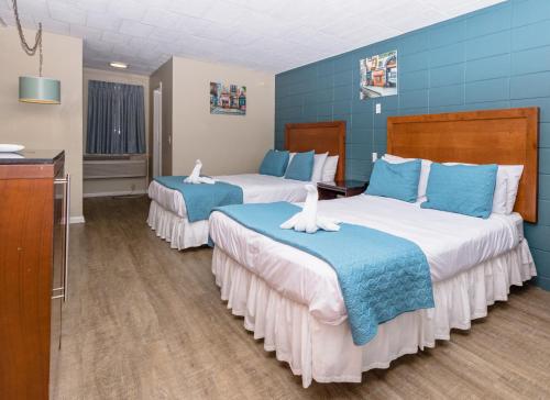 Charlroy Motel - image 5