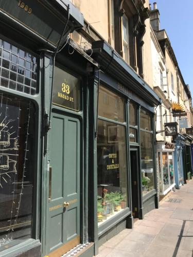 Broad Street Townhouse - image 5