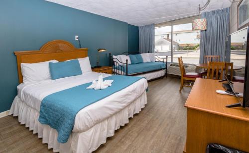 Charlroy Motel - image 9