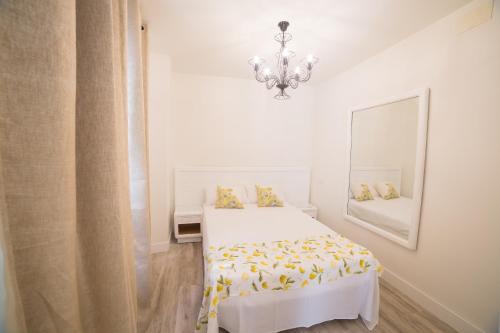 Granada City Home - image 10