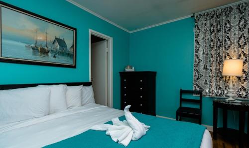 查尔洛汽车旅馆