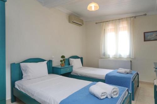 ANTONIOS Skopelos studios apartments Room Type - Suite with Sea View