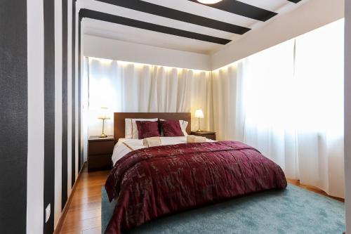 Amazing Downtown Family Apartment with terrace and parking, Lisbon (photo 8)