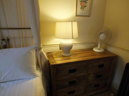 Clifton Hampden B&B - image 10