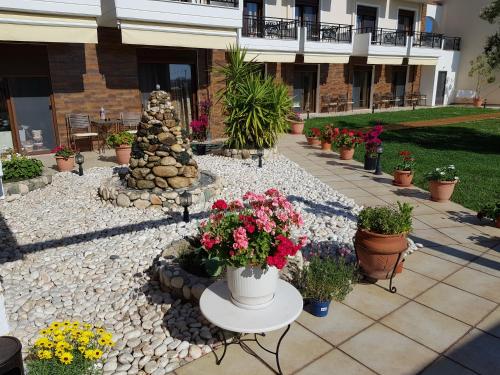 Saint George Beach Hotel - image 14