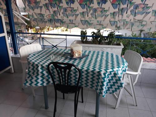  karavagelis rooms in Rovies