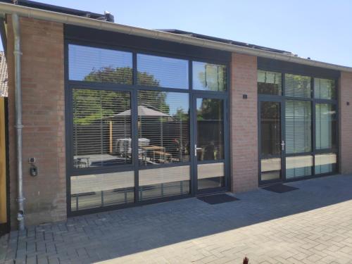  Bij ons ´Niek in Den Dungen