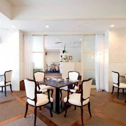 Kurayoshi City Hotel Stop at Kurayoshi City Hotel to discover the wonders of Kurayoshi. Offering a variety of facilities and services, the property provides all you need for a good nights sleep. To be found at the proper