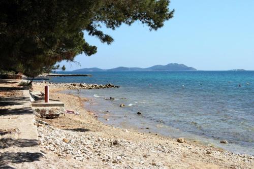 Apartments by the sea Sveti Filip i Jakov Biograd - 17676 - image 3