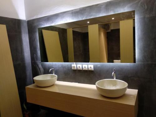 Xoxo Kuta Legian Hostel – Legian, CO