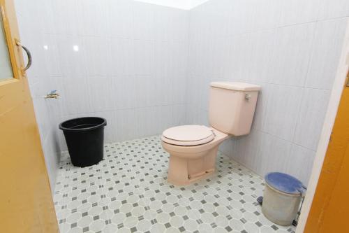 호텔 위자야 2 칼리우랑 - 화장실