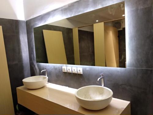Xoxo Kuta Legian Hostel – Legian, CO