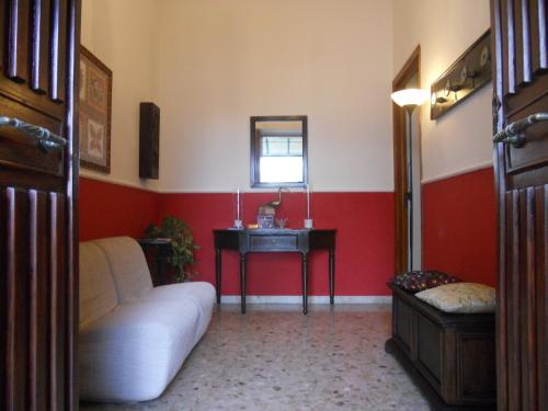 Piccadilly House - image 12