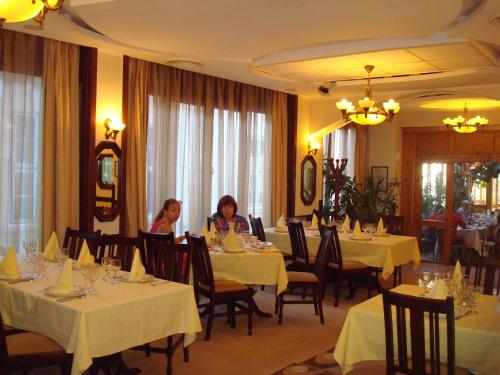 Hotel Ami - image 13