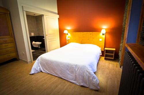 Superior Double Room image 3