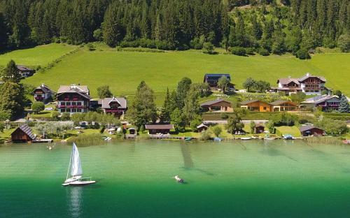 Ferienhof Obergasser und Bergblick - Hotel - Weissensee