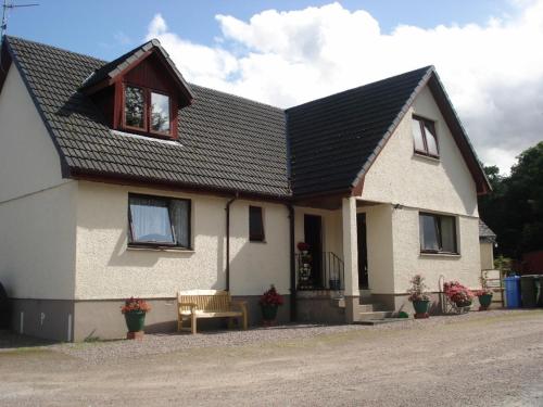 Thistle Cottage - image 13