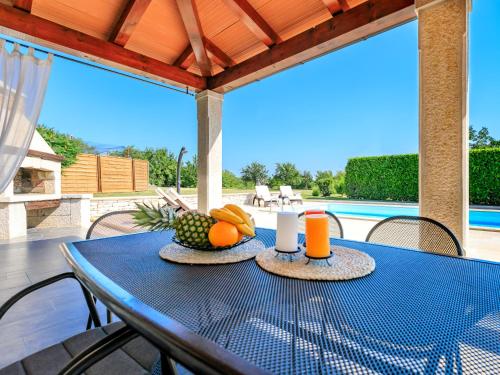 Holiday Home Poli Murvu by Interhome