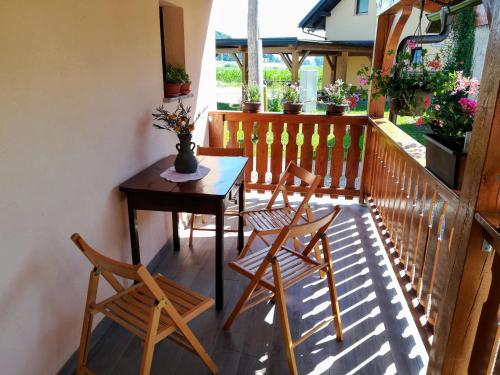 Apartma Škrilje (Apartma Skrilje) in Gradac