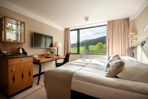 1 queen bed