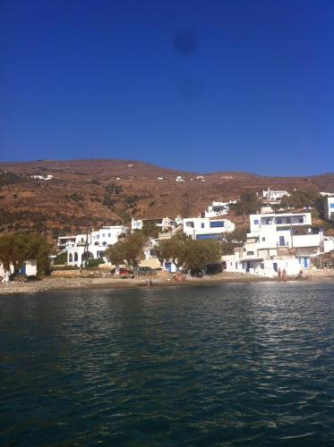  Luxury Wave Maisonette in Istérnia