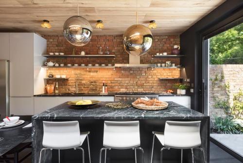Contemporary Boutique Residence, London (photo 3)