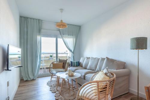 Apt en el Mar (10 metros playa) 3 hab y 2 baños in Cádiz