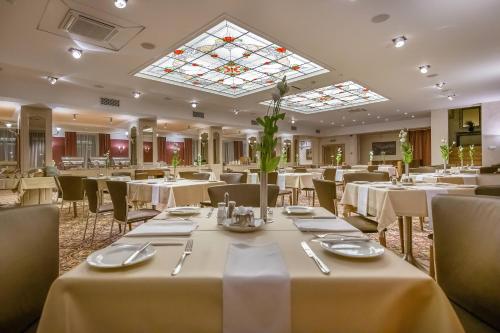Artis Centrum Hotels - image 13