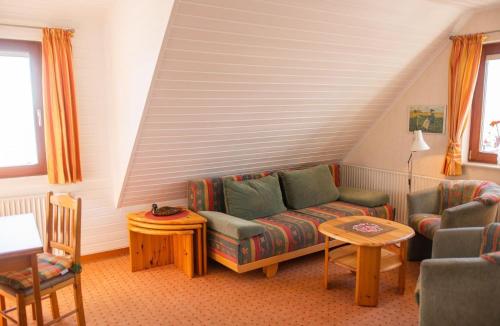 Strandhaus-Nr-9-OG-rechts - image 5