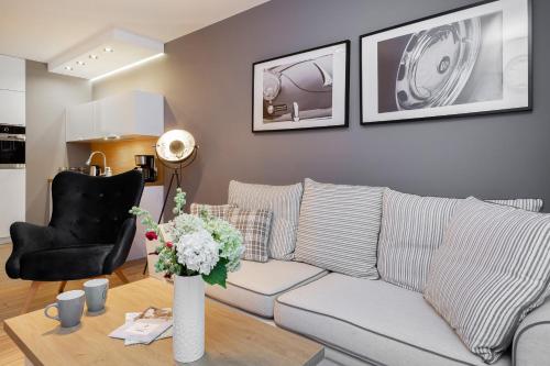 Apartments Parks of Warsaw by Noclegi Renters, Warsaw (photo 10)