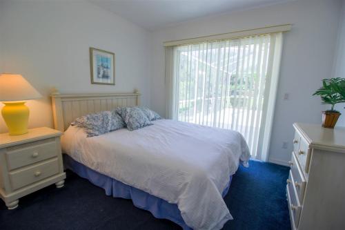Pool home close to golf and Nature - Comfort - 4 bedroom - main image