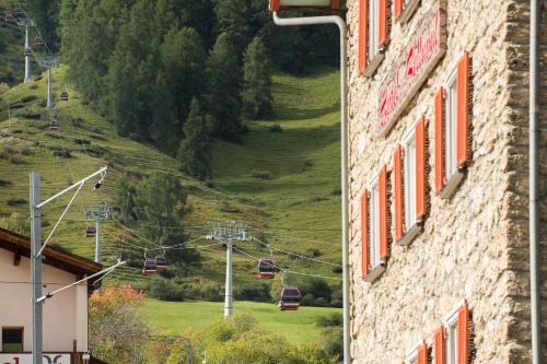 Hotel Bellaval Scuol