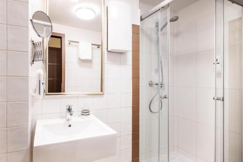 Schroeders City-Style-Hotel - image 12