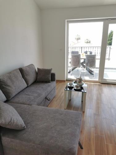NEW Apartments 9 minutes from Split airport