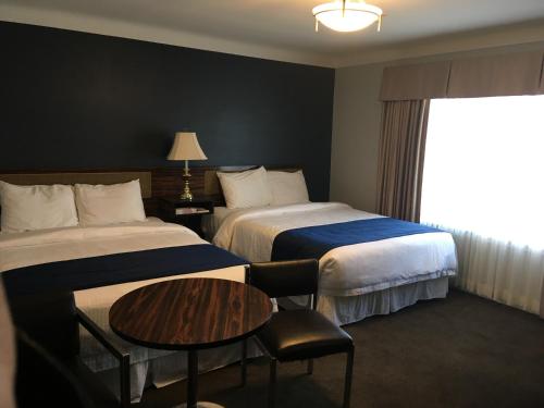 Falls Manor Resort – Niagara Falls, ON