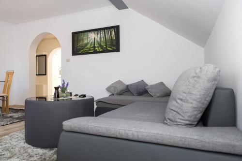  Apartman Mirko, Unterkunft in Otočac