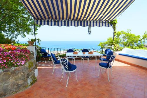  Aglaia Luxury Seaview Villa, Pension in Ischia