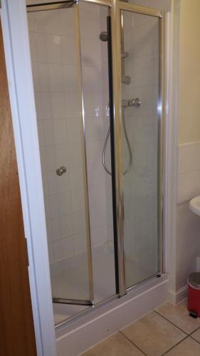 Oxford Apartment - image 8