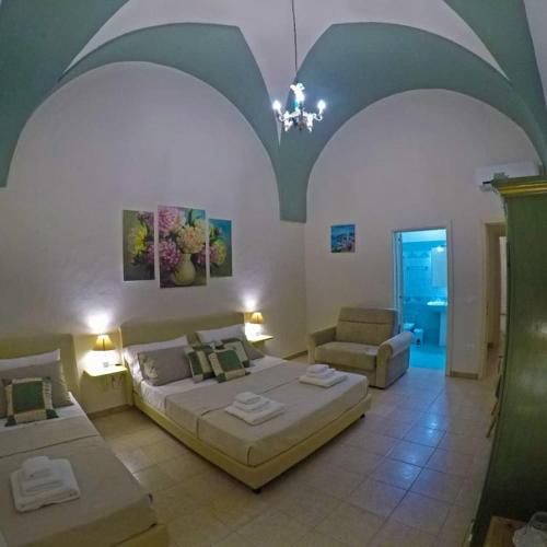 Camera quadrupla, premium